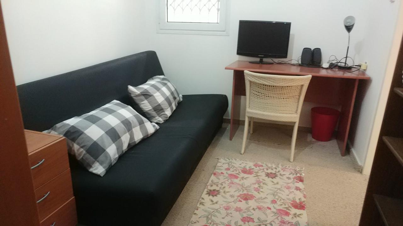 Pool & Garden Aparthotel Rechovot Екстериор снимка